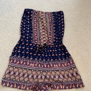 Printed strapless romper